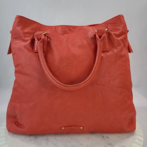 ‼️ NAME YOUR PRICE /// DONATING THU 5/11 ‼️ Vegan Leather Kelsi Dagger Bag - Picture 2 of 10